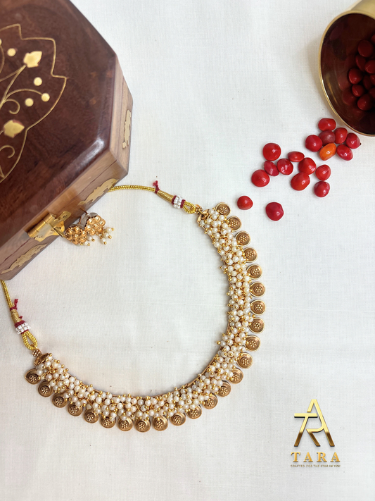 Coin Necklace with clustered white pearls - PRD1551