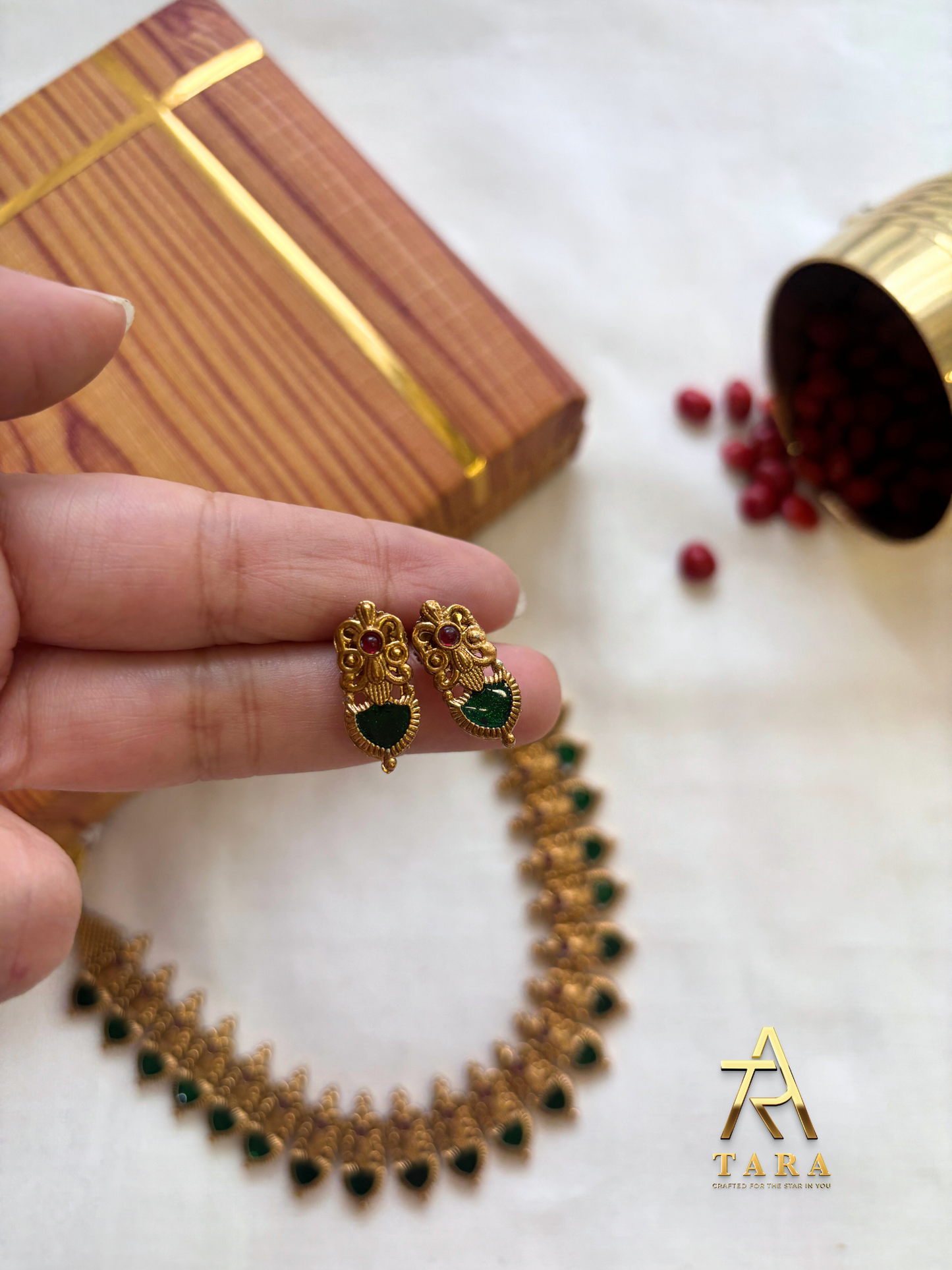 Sreemukhi Necklace Green