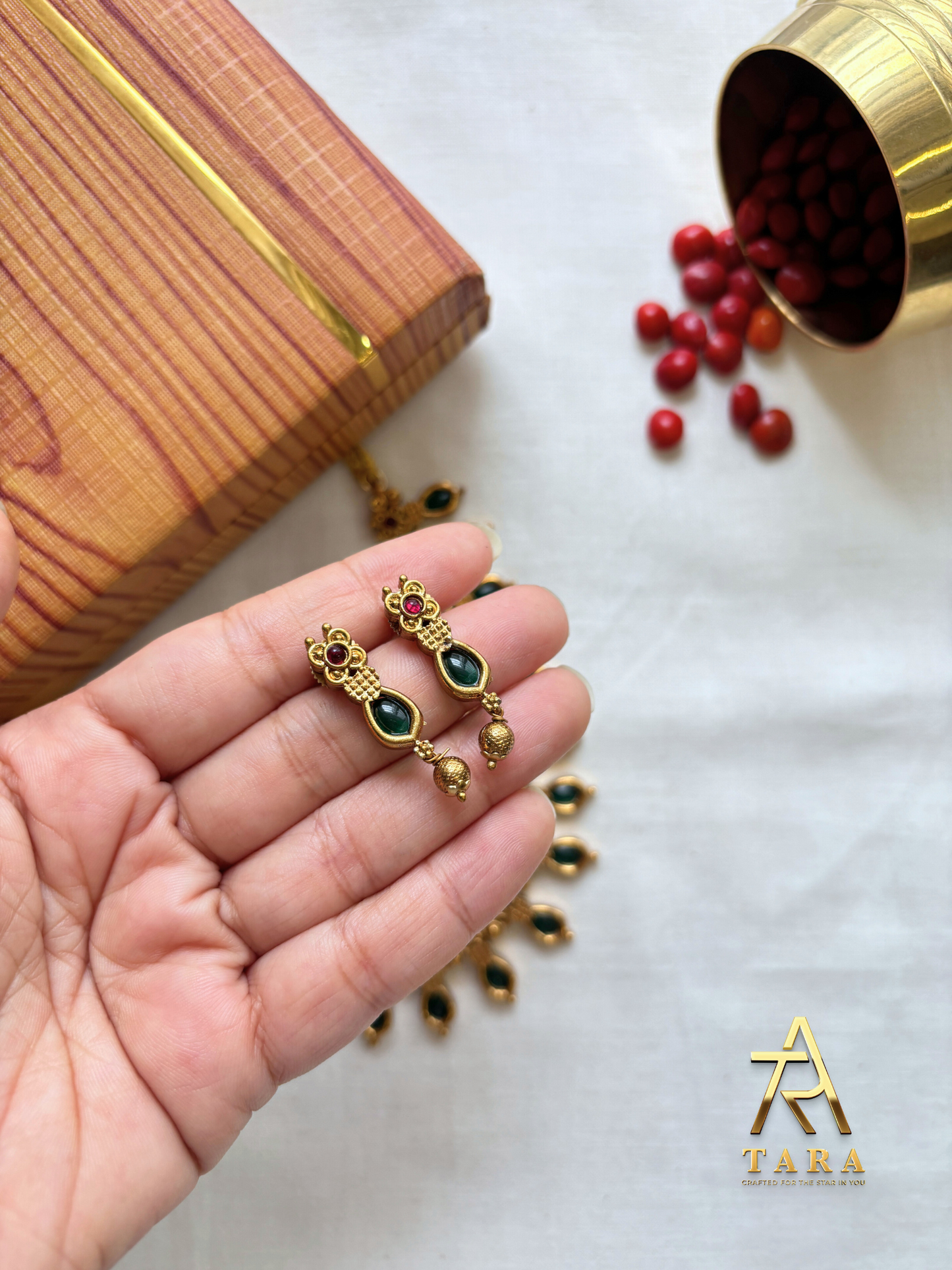 Royal Nagapadam Necklace Set
