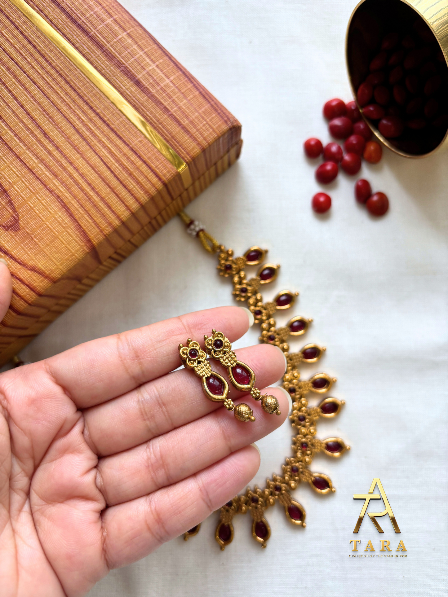 Royal Nagapadam Necklace Set