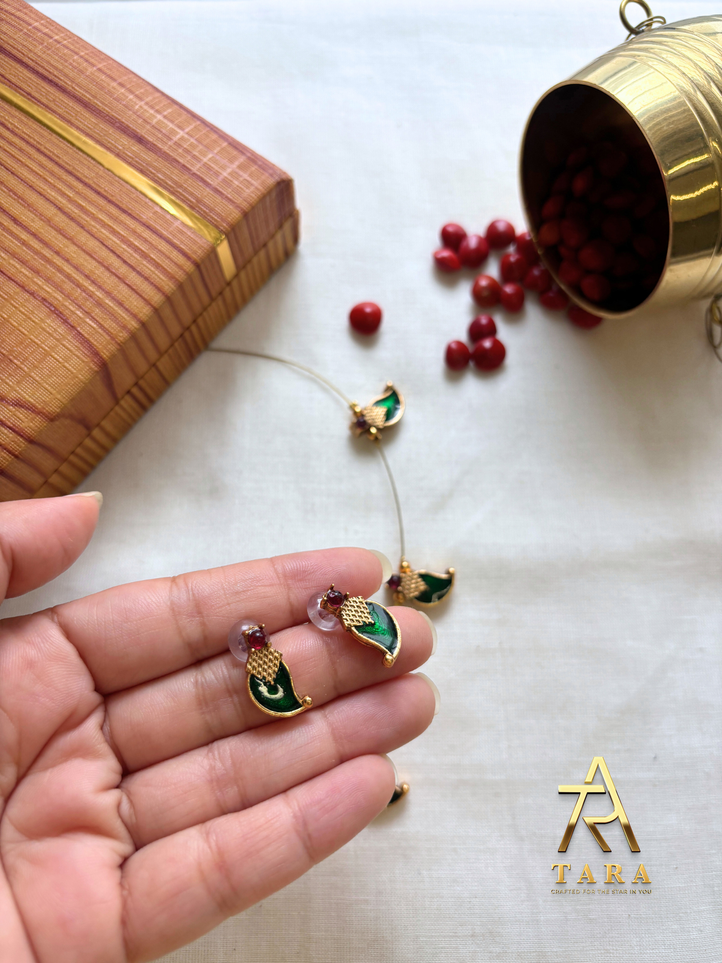 Invisible Palakka Necklace with Earrings T4
